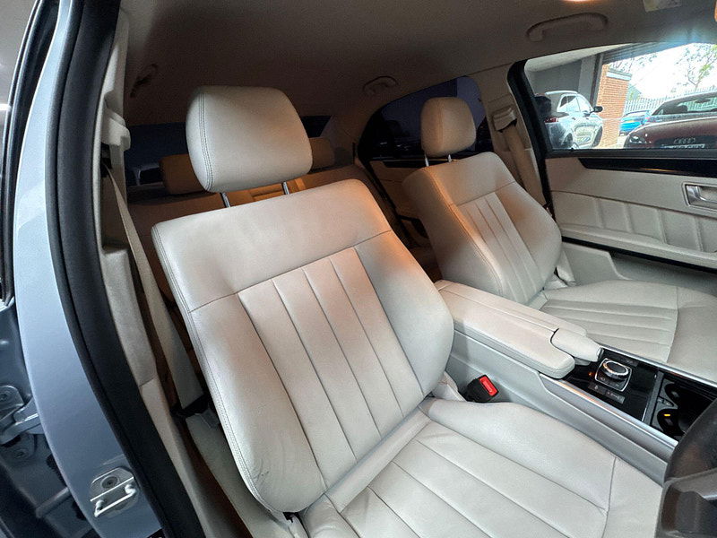 Mercedes-Benz E Class 3.0 E350 V6 BlueTEC AMG Night Edition G-Tronic+ Euro 6 (s/s) 4dr 4dr Automatic 2025