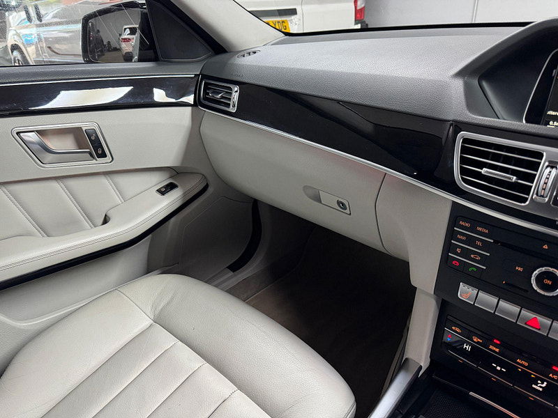 Mercedes-Benz E Class 3.0 E350 V6 BlueTEC AMG Night Edition G-Tronic+ Euro 6 (s/s) 4dr 4dr Automatic 2025