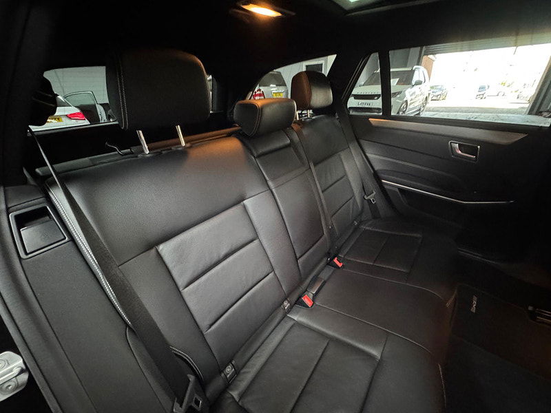 Mercedes-Benz E Class 3.0 E350 V6 BlueTEC AMG Night Edition (Premium) G-Tronic+ Euro 6 (s/s) 5dr 5dr Automatic 2025
