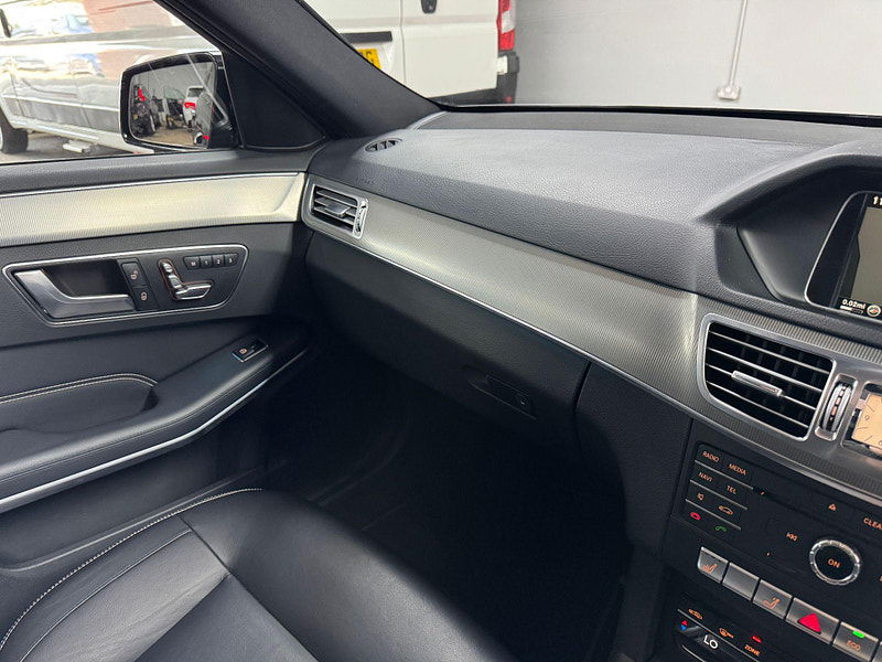Mercedes-Benz E Class 3.0 E350 V6 BlueTEC AMG Night Edition (Premium) G-Tronic+ Euro 6 (s/s) 5dr 5dr Automatic 2025