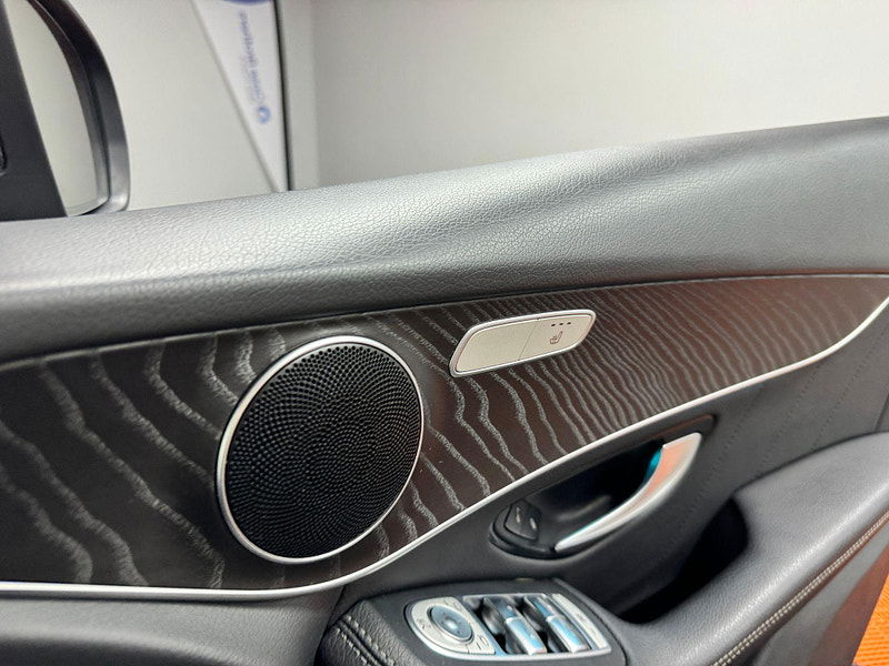 Mercedes-benz GLC 2.1 GLC220d AMG Night Edition G-Tronic+ 4MATIC Euro 6 (s/s) 5dr 5dr Automatic 2025