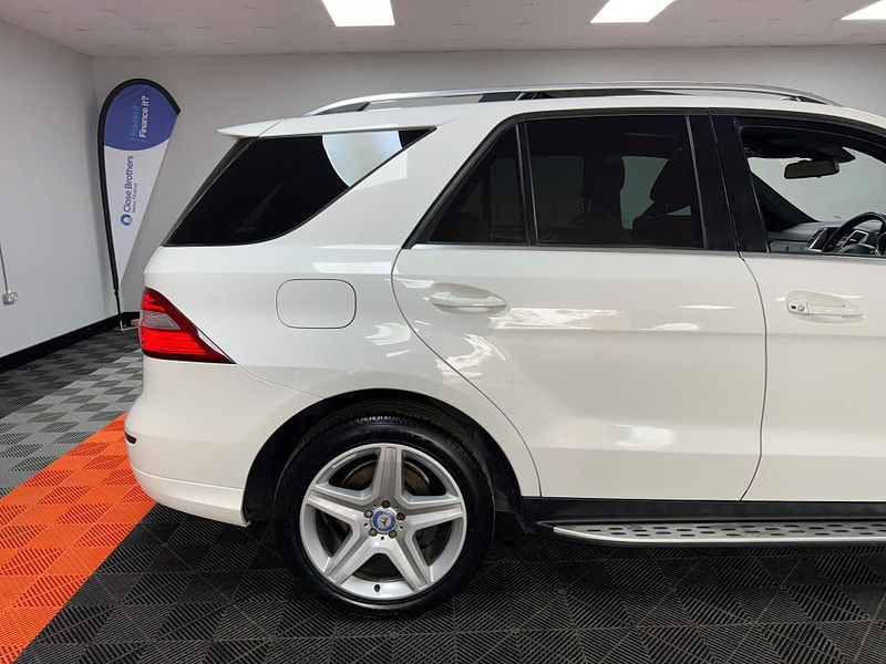 Mercedes-Benz M Class 3.0 ML350 V6 BlueTEC AMG Sport G-Tronic 4WD Euro 6 (s/s) 5dr 5dr Automatic 2025
