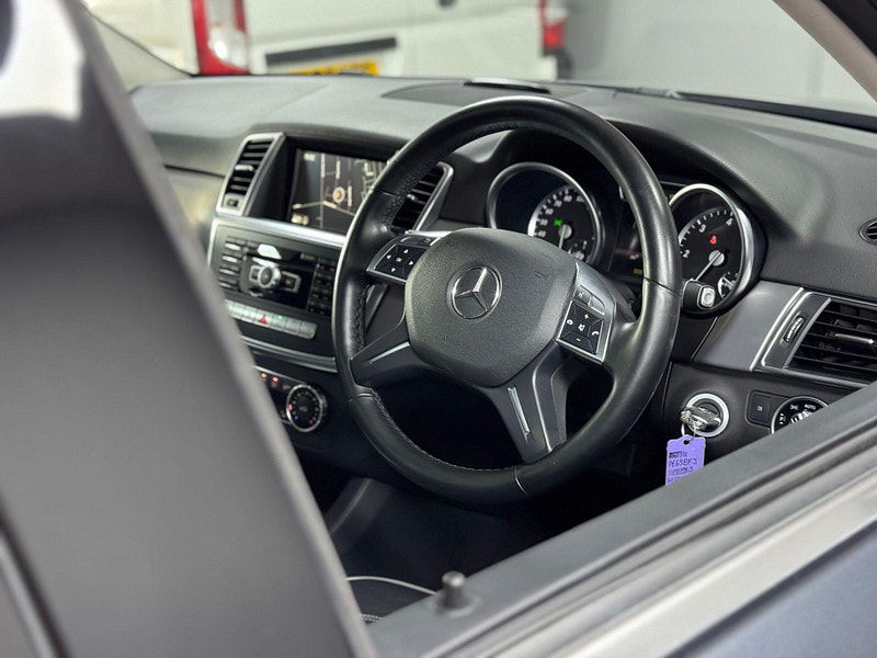 Mercedes-Benz M Class 3.0 ML350 V6 BlueTEC AMG Sport G-Tronic 4WD Euro 6 (s/s) 5dr 5dr Automatic 2025