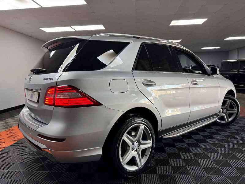 Mercedes-Benz M Class 3.0 ML350 V6 BlueTEC AMG Sport G-Tronic 4WD Euro 6 (s/s) 5dr 5dr Automatic 2025