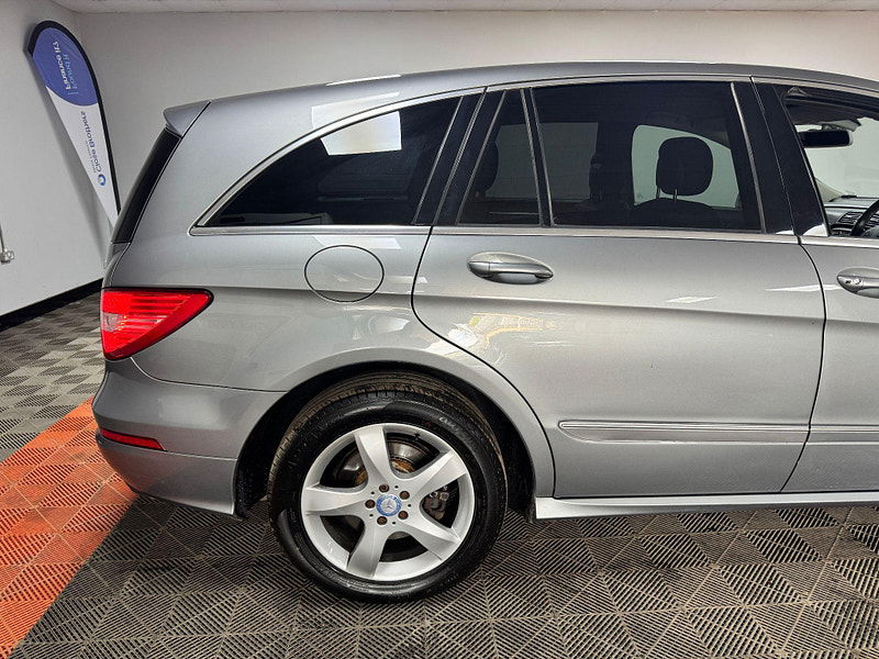Mercedes-Benz R Class 3.0 R300 CDI V6 BlueEfficiency G-Tronic+ Euro 5 5dr (7 seats) 5dr Automatic 2025
