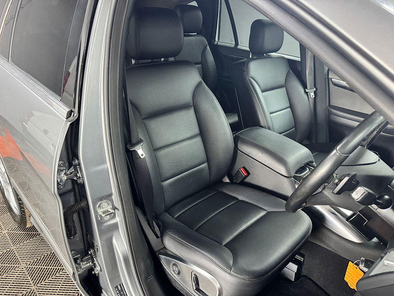 Mercedes-Benz R Class 3.0 R300 CDI V6 BlueEfficiency G-Tronic+ Euro 5 5dr (7 seats) 5dr Automatic 2025