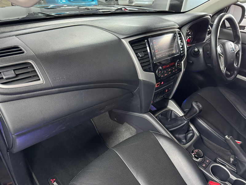 Mitsubishi L200 2.2 DI-D DC Barbarian Pickup Double Cab 4dr Diesel Manual 4WD Euro 6 (s/s) (150 ps) 4dr Manual 2026