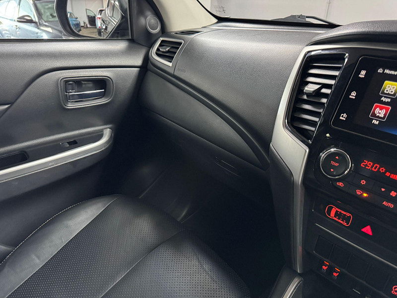 Mitsubishi L200 2.2 DI-D DC Barbarian Pickup Double Cab 4dr Diesel Manual 4WD Euro 6 (s/s) (150 ps) 4dr Manual 2026