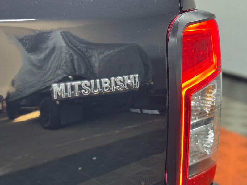 Mitsubishi L200 2.2 DI-D DC Barbarian Pickup Double Cab 4dr Diesel Manual 4WD Euro 6 (s/s) (150 ps) 4dr Manual 2026