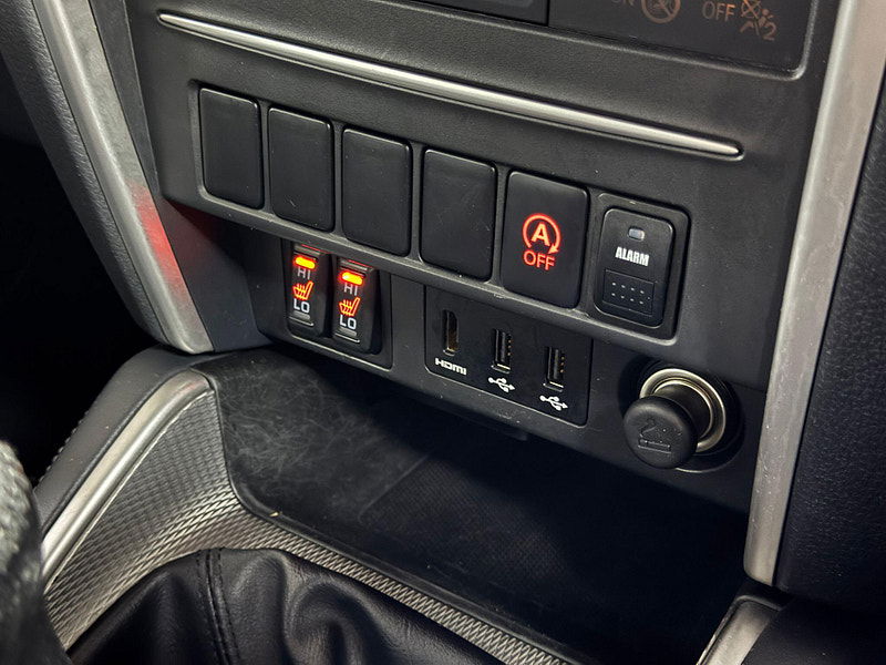 Mitsubishi L200 2.2 DI-D DC Barbarian Pickup Double Cab 4dr Diesel Manual 4WD Euro 6 (s/s) (150 ps) 4dr Manual 2026