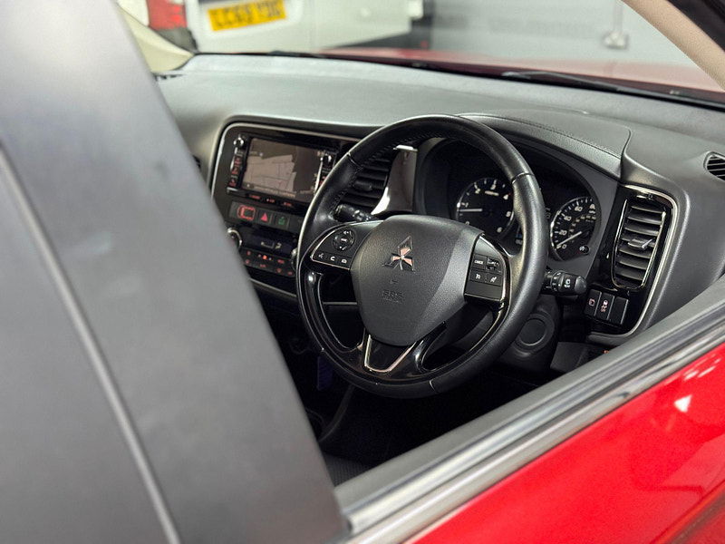 Mitsubishi Outlander 2.2 DI-D GX4 4WD Euro 6 (s/s) 5dr 5dr Manual 2025
