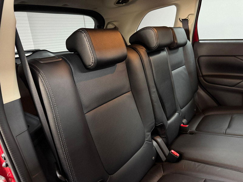 Mitsubishi Outlander 2.2 DI-D GX4 4WD Euro 6 (s/s) 5dr 5dr Manual 2025