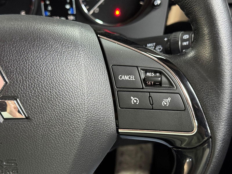 Mitsubishi Outlander 2.2 DI-D GX4 4WD Euro 6 (s/s) 5dr 5dr Manual 2025