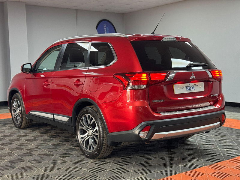 Mitsubishi Outlander 2.2 DI-D GX4 4WD Euro 6 (s/s) 5dr 5dr Manual 2025