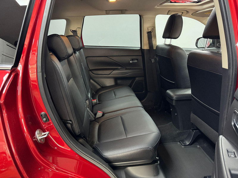 Mitsubishi Outlander 2.2 DI-D GX4 4WD Euro 6 (s/s) 5dr 5dr Manual 2025