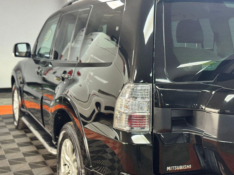 Mitsubishi Shogun 3.2 DI-DC SG3 Auto 4WD Euro 6 5dr LWB 5dr Automatic 2025