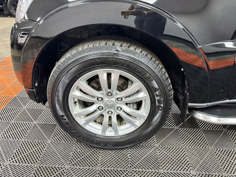 Mitsubishi Shogun 3.2 DI-DC SG3 Auto 4WD Euro 6 5dr LWB 5dr Automatic 2025