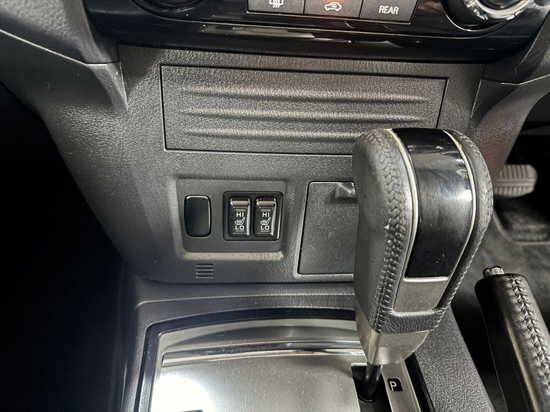 Mitsubishi Shogun 3.2 DI-DC SG3 Auto 4WD Euro 6 5dr LWB 5dr Automatic 2025