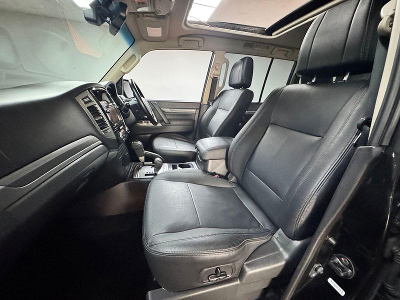 Mitsubishi Shogun 3.2 DI-DC SG3 Auto 4WD Euro 6 5dr LWB 5dr Automatic 2025