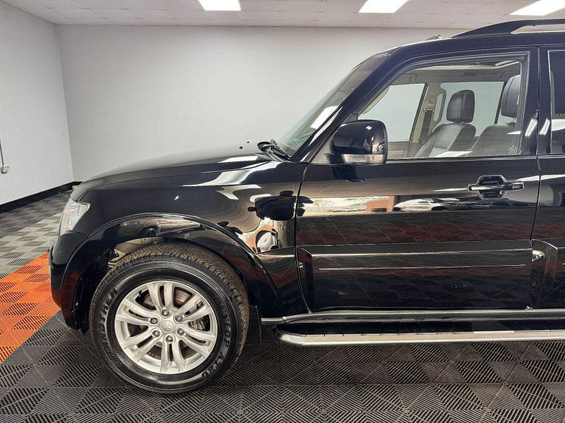 Mitsubishi Shogun 3.2 DI-DC SG3 Auto 4WD Euro 6 5dr LWB 5dr Automatic 2025