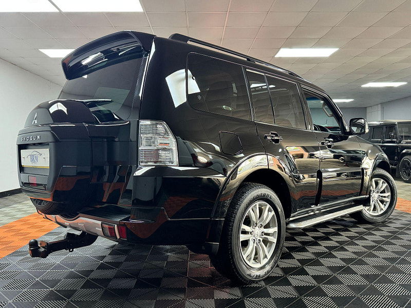 Mitsubishi Shogun 3.2 DI-DC SG3 Auto 4WD Euro 6 5dr LWB 5dr Automatic 2025