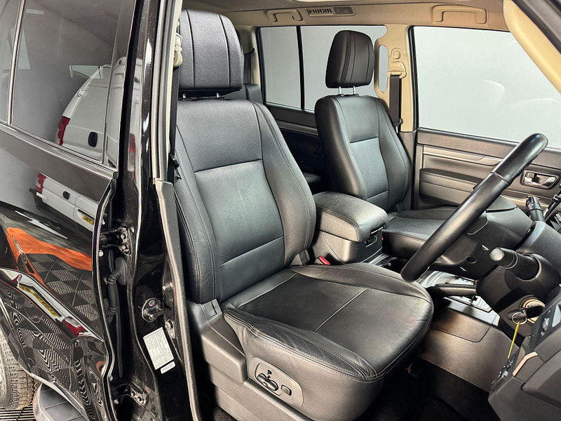Mitsubishi Shogun 3.2 DI-DC SG3 Auto 4WD Euro 6 5dr LWB 5dr Automatic 2025