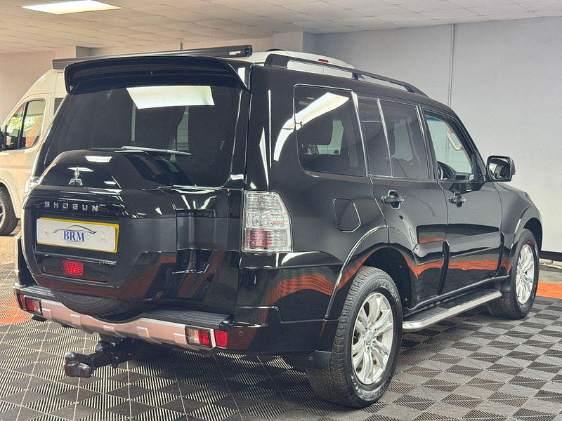 Mitsubishi Shogun 3.2 DI-DC SG3 Auto 4WD Euro 6 5dr LWB 5dr Automatic 2025