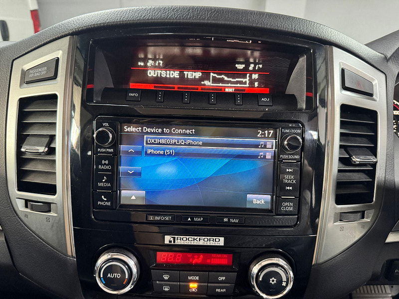 Mitsubishi Shogun 3.2 DI-DC SG3 Auto 4WD Euro 6 5dr LWB 5dr Automatic 2025