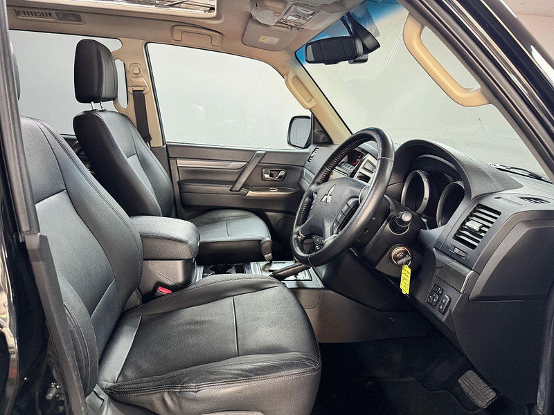 Mitsubishi Shogun 3.2 DI-DC SG3 Auto 4WD Euro 6 5dr LWB 5dr Automatic 2025