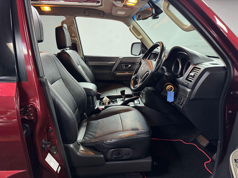 Mitsubishi Shogun 3.2 DI-DC SG3 Auto 4WD Euro 6 5dr LWB 5dr Automatic 2026