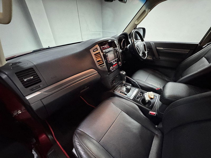 Mitsubishi Shogun 3.2 DI-DC SG3 Auto 4WD Euro 6 5dr LWB 5dr Automatic 2026