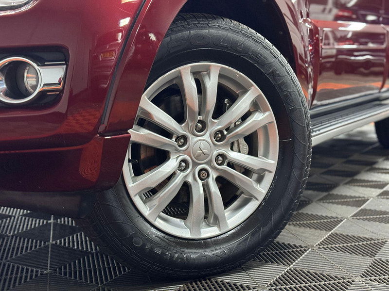 Mitsubishi Shogun 3.2 DI-DC SG3 Auto 4WD Euro 6 5dr LWB 5dr Automatic 2026