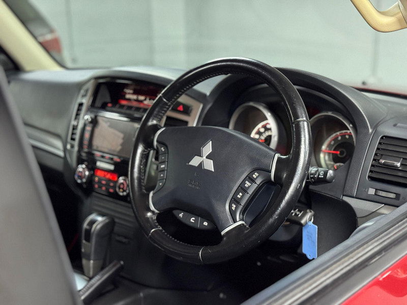 Mitsubishi Shogun 3.2 DI-DC SG3 Auto 4WD Euro 6 5dr LWB 5dr Automatic 2026