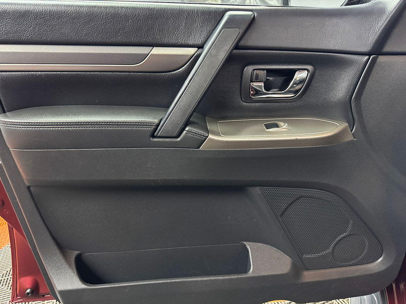 Mitsubishi Shogun 3.2 DI-DC SG3 Auto 4WD Euro 6 5dr LWB 5dr Automatic 2026