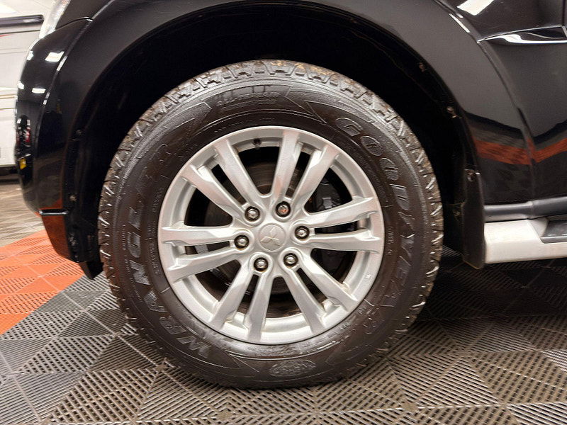 Mitsubishi Shogun 3.2 DI-DC SG3 Auto 4WD Euro 6 5dr LWB 5dr Automatic 2026