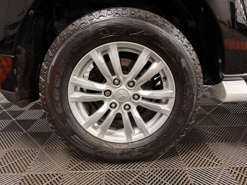 Mitsubishi Shogun 3.2 DI-DC SG3 Auto 4WD Euro 6 5dr LWB 5dr Automatic 2026