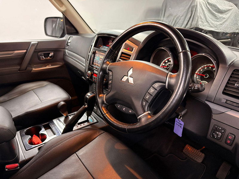 Mitsubishi Shogun 3.2 DI-DC SG3 Auto 4WD Euro 6 5dr LWB 5dr Automatic 2026