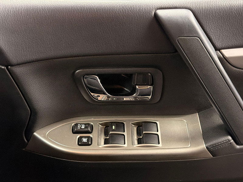 Mitsubishi Shogun 3.2 DI-DC SG3 Auto 4WD Euro 6 5dr LWB 5dr Automatic 2026