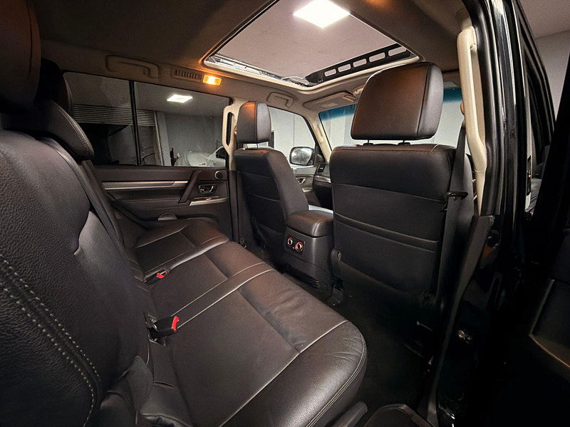 Mitsubishi Shogun 3.2 DI-DC SG3 Auto 4WD Euro 6 5dr LWB 5dr Automatic 2026