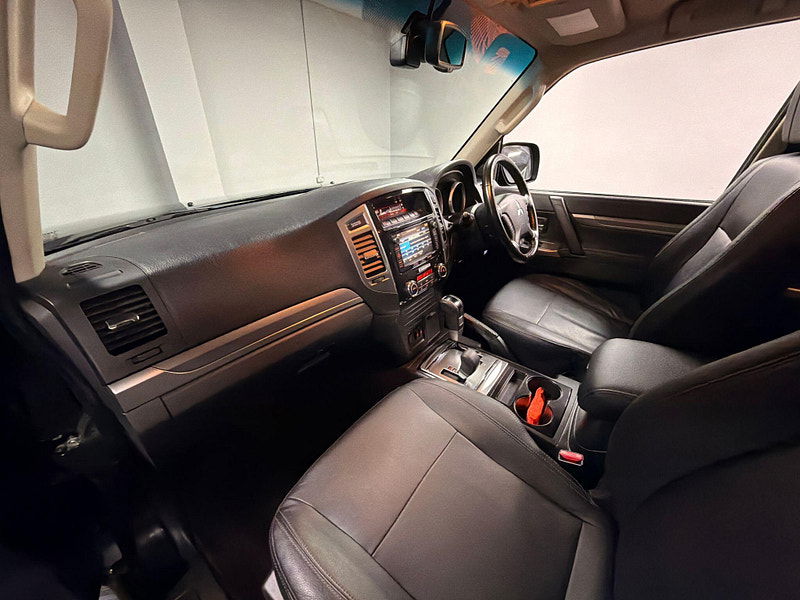 Mitsubishi Shogun 3.2 DI-DC SG3 Auto 4WD Euro 6 5dr LWB 5dr Automatic 2026