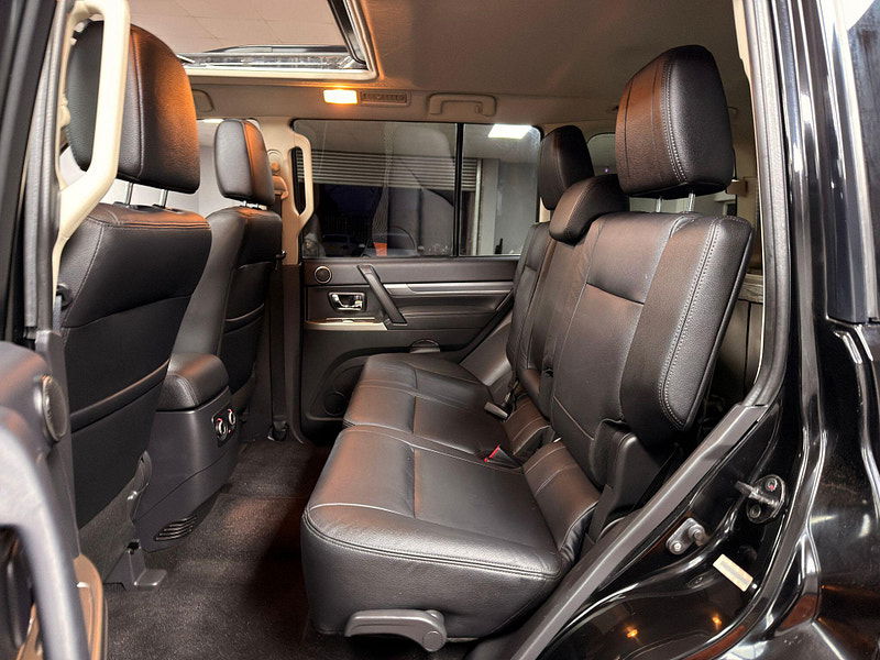 Mitsubishi Shogun 3.2 DI-DC SG3 Auto 4WD Euro 6 5dr LWB 5dr Automatic 2026