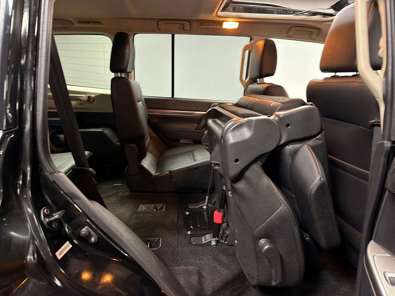 Mitsubishi Shogun 3.2 DI-DC SG3 Auto 4WD Euro 6 5dr LWB 5dr Automatic 2026