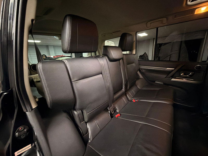 Mitsubishi Shogun 3.2 DI-DC SG3 Auto 4WD Euro 6 5dr LWB 5dr Automatic 2026