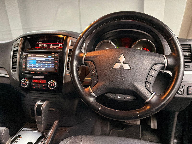 Mitsubishi Shogun 3.2 DI-DC SG3 Auto 4WD Euro 6 5dr LWB 5dr Automatic 2026