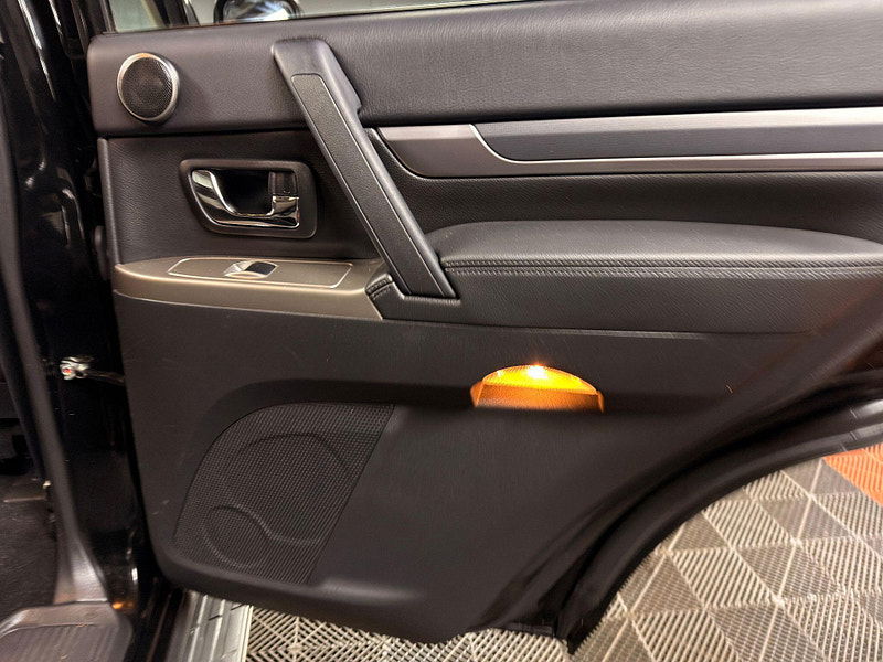 Mitsubishi Shogun 3.2 DI-DC SG3 Auto 4WD Euro 6 5dr LWB 5dr Automatic 2026