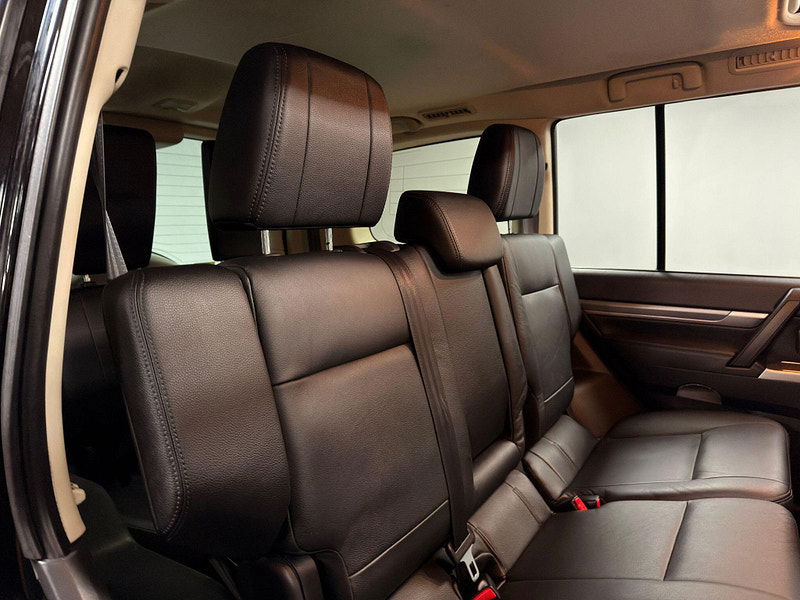 Mitsubishi Shogun 3.2 DI-DC SG3 Auto 4WD Euro 6 5dr LWB 5dr Automatic 2026