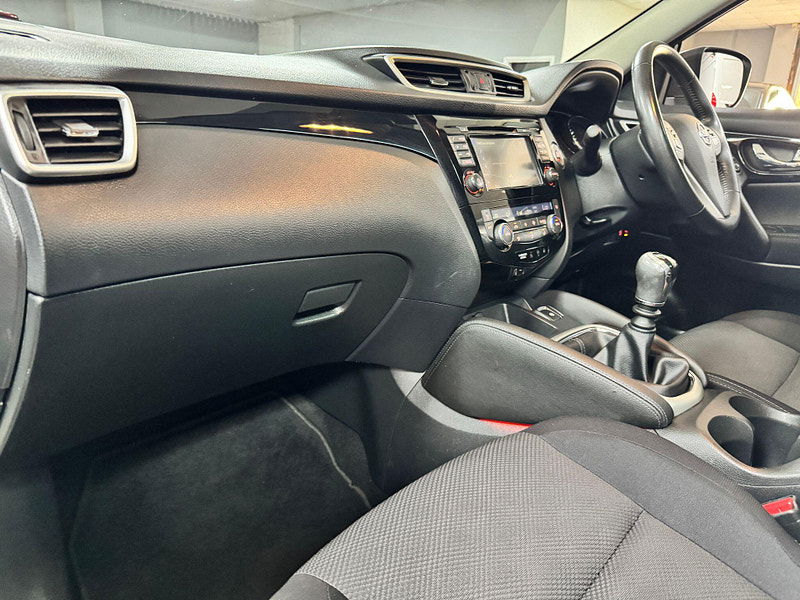 Nissan Qashqai 1.6 dCi N-Connecta 2WD Euro 6 (s/s) 5dr 5dr Manual 2025