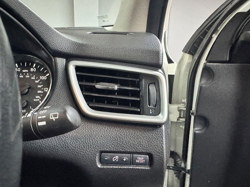 Nissan Qashqai 1.6 dCi N-Connecta 2WD Euro 6 (s/s) 5dr 5dr Manual 2025