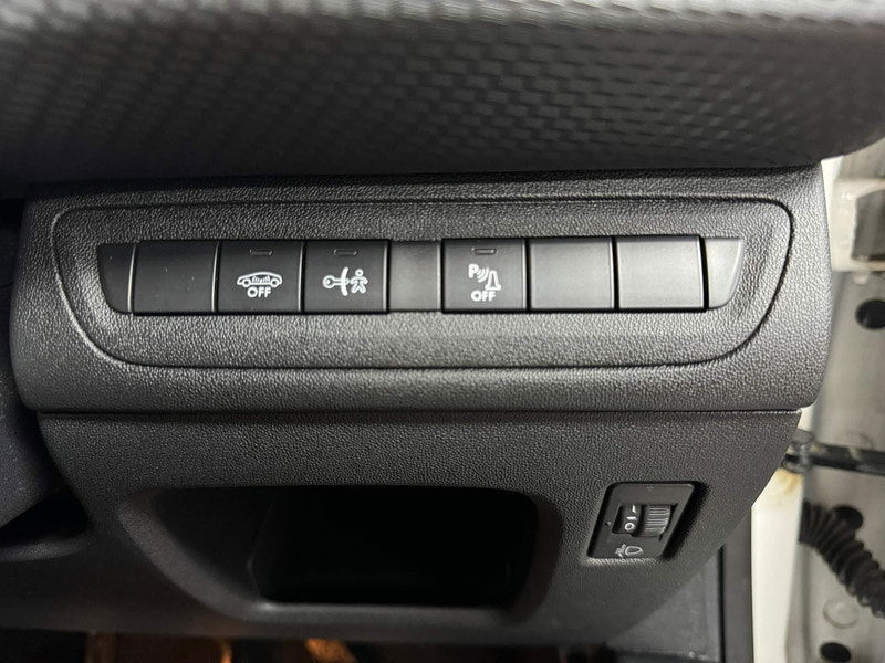 Peugeot 2008 1.6 BlueHDi Allure Euro 6 5dr 5dr Manual 2025