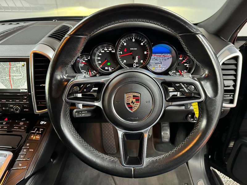 Porsche Cayenne 3.0 TD V6 TiptronicS 4WD Euro 6 (s/s) 5dr 5dr Automatic 2024